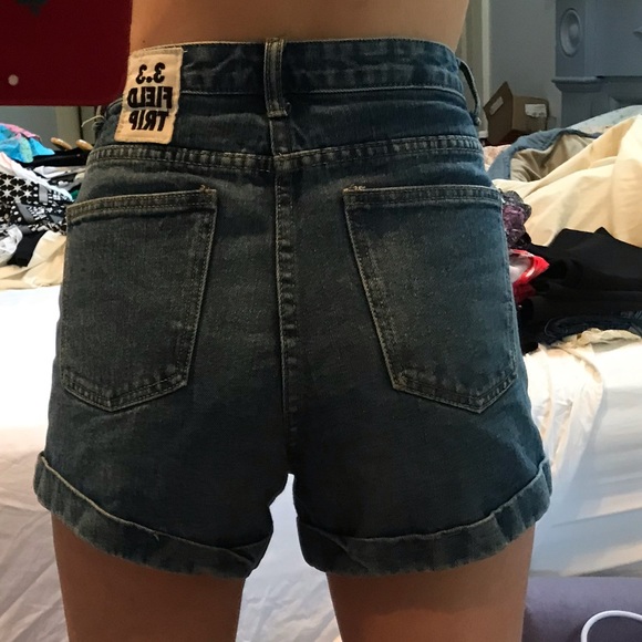 High waisted denim shorts -bought in Hong Kong - Picture 3 of 7